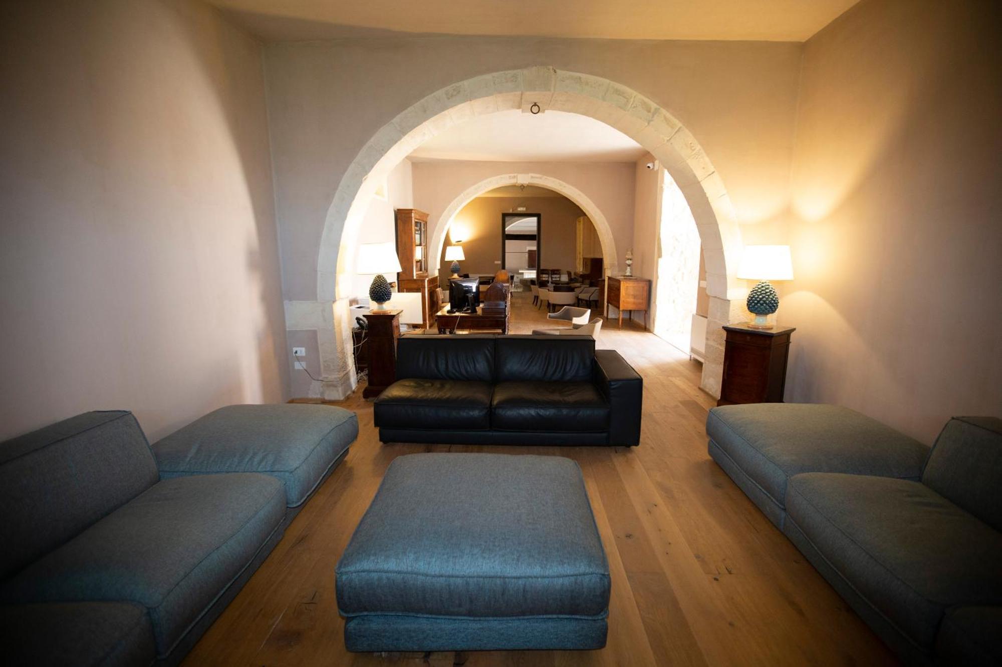 Ballium Luxury Relais Avola Exterior foto