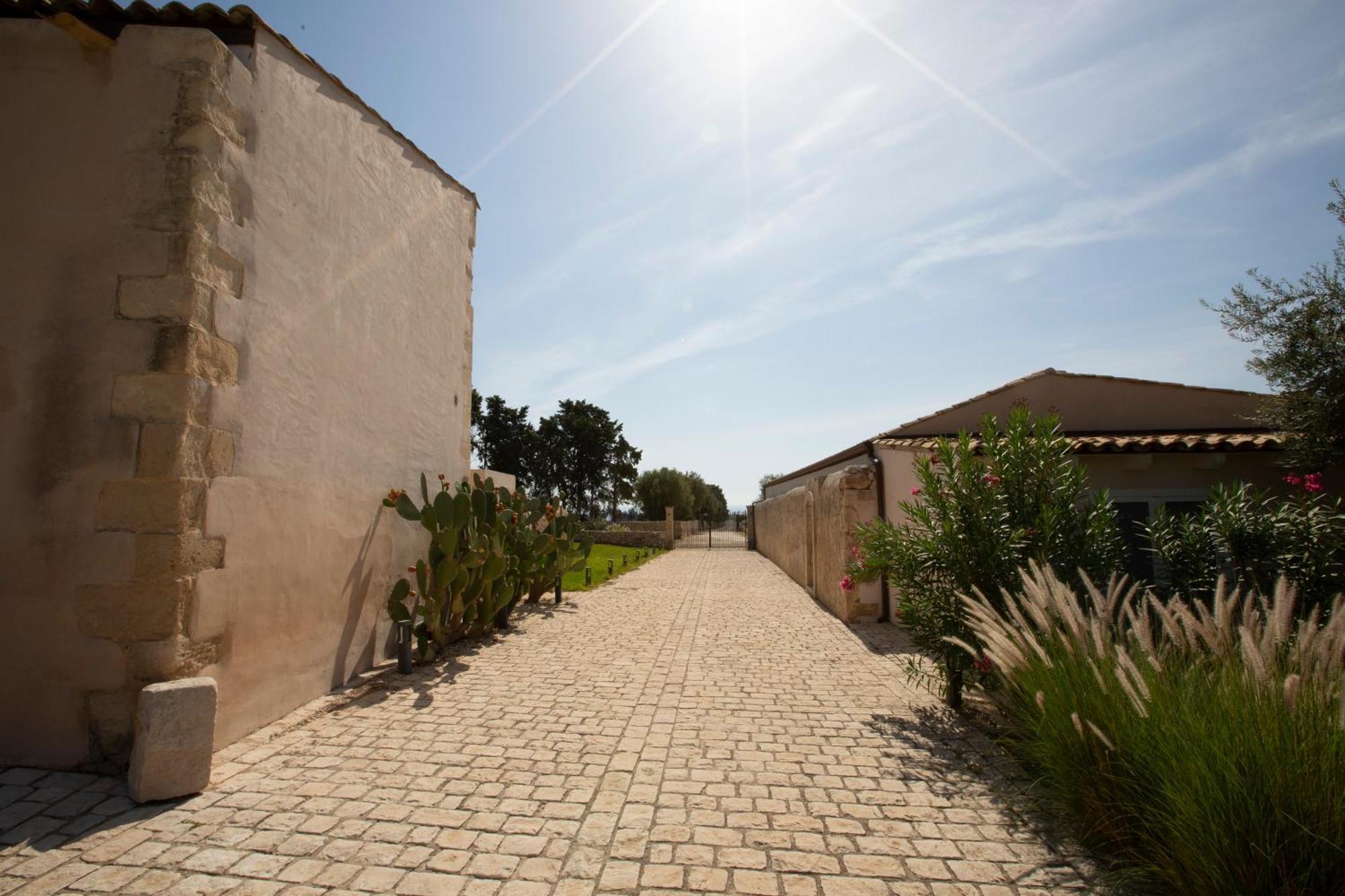 Ballium Luxury Relais Avola Exterior foto
